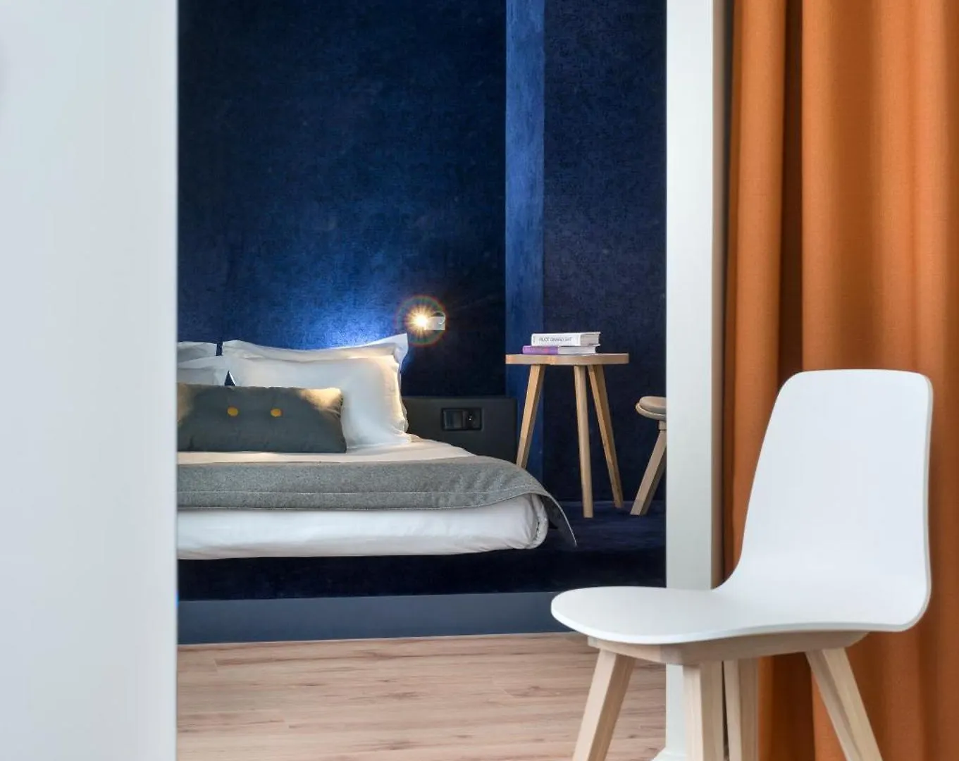 ***  Hotel Max Paris France