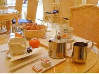 Hotel Max Paris